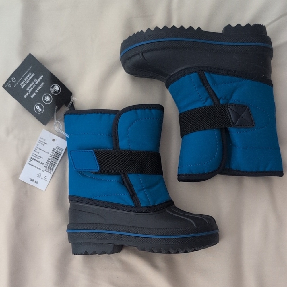 Brand New Kids Blue Snow Boots